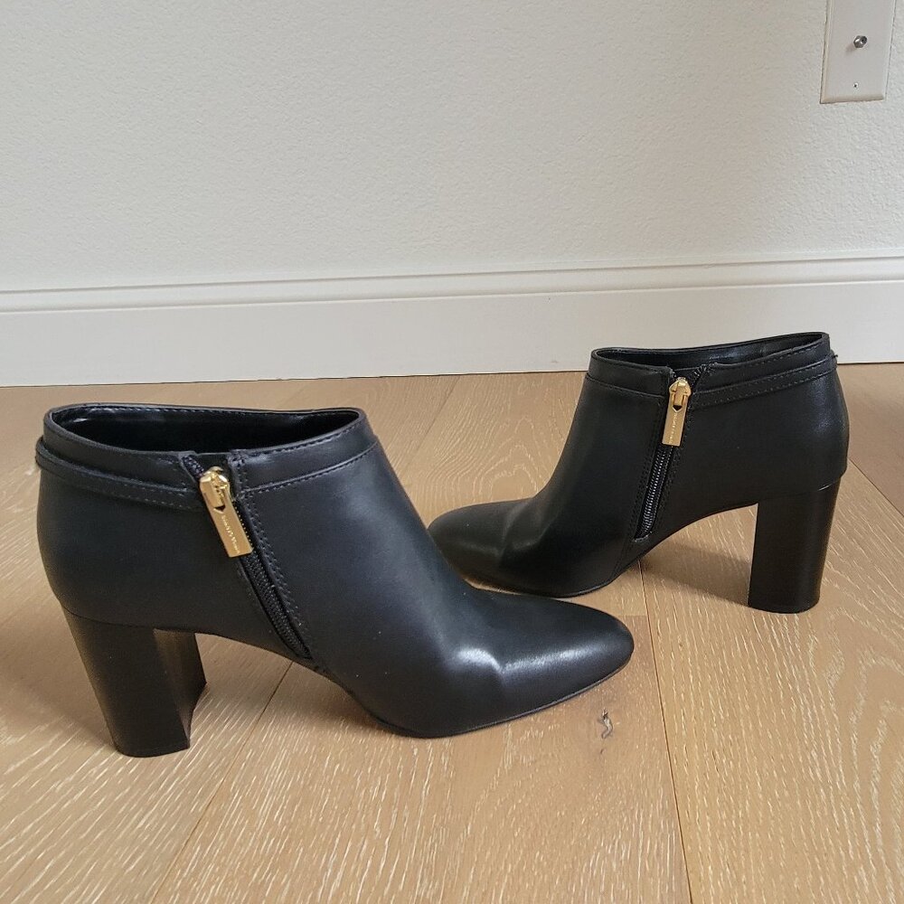 Vince Camuto Women’s Coorin Heeled Booties in Black Size 8 - Picture 7 of 10